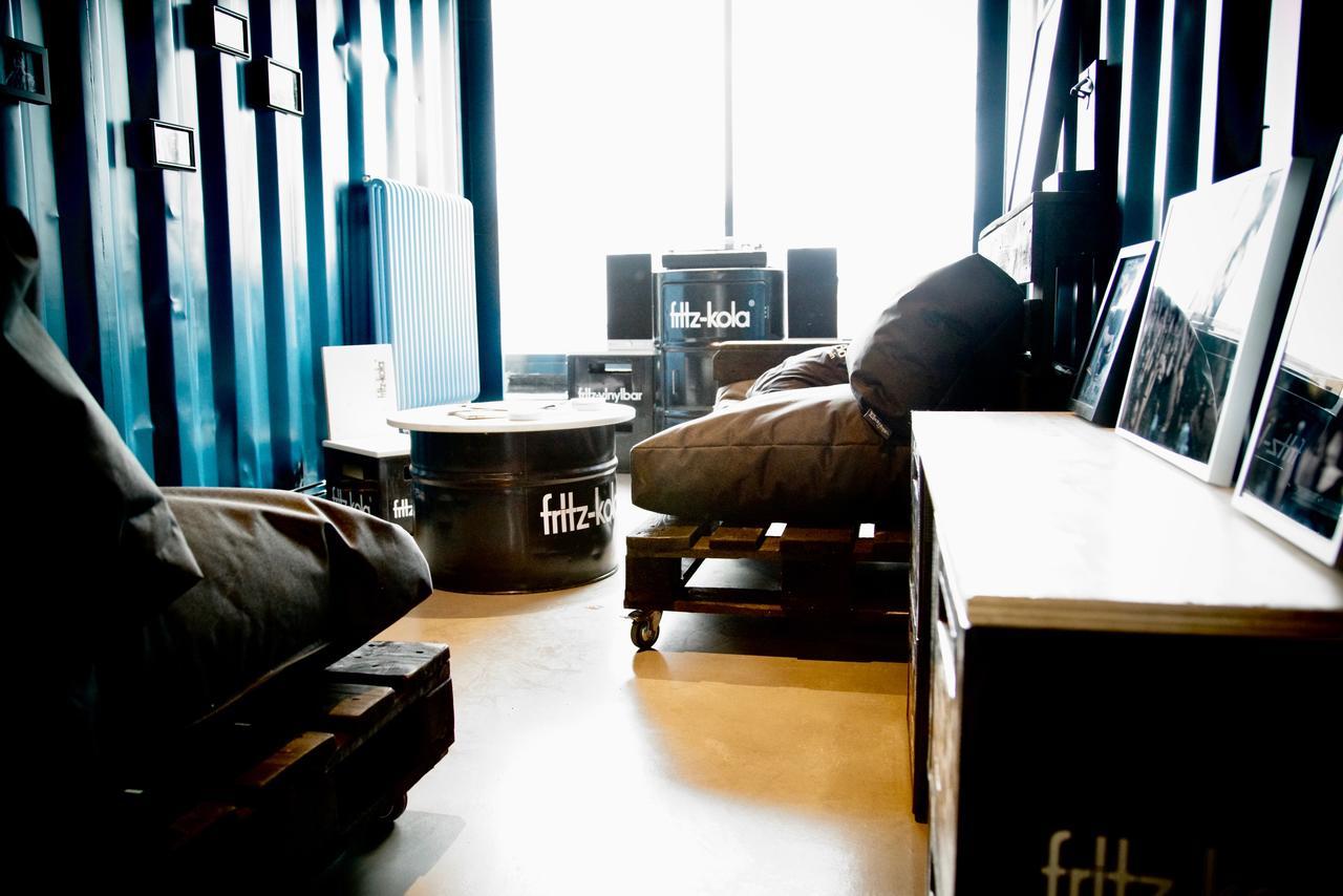 Dock Inn Hostel Warnemuende Rostock Dış mekan fotoğraf